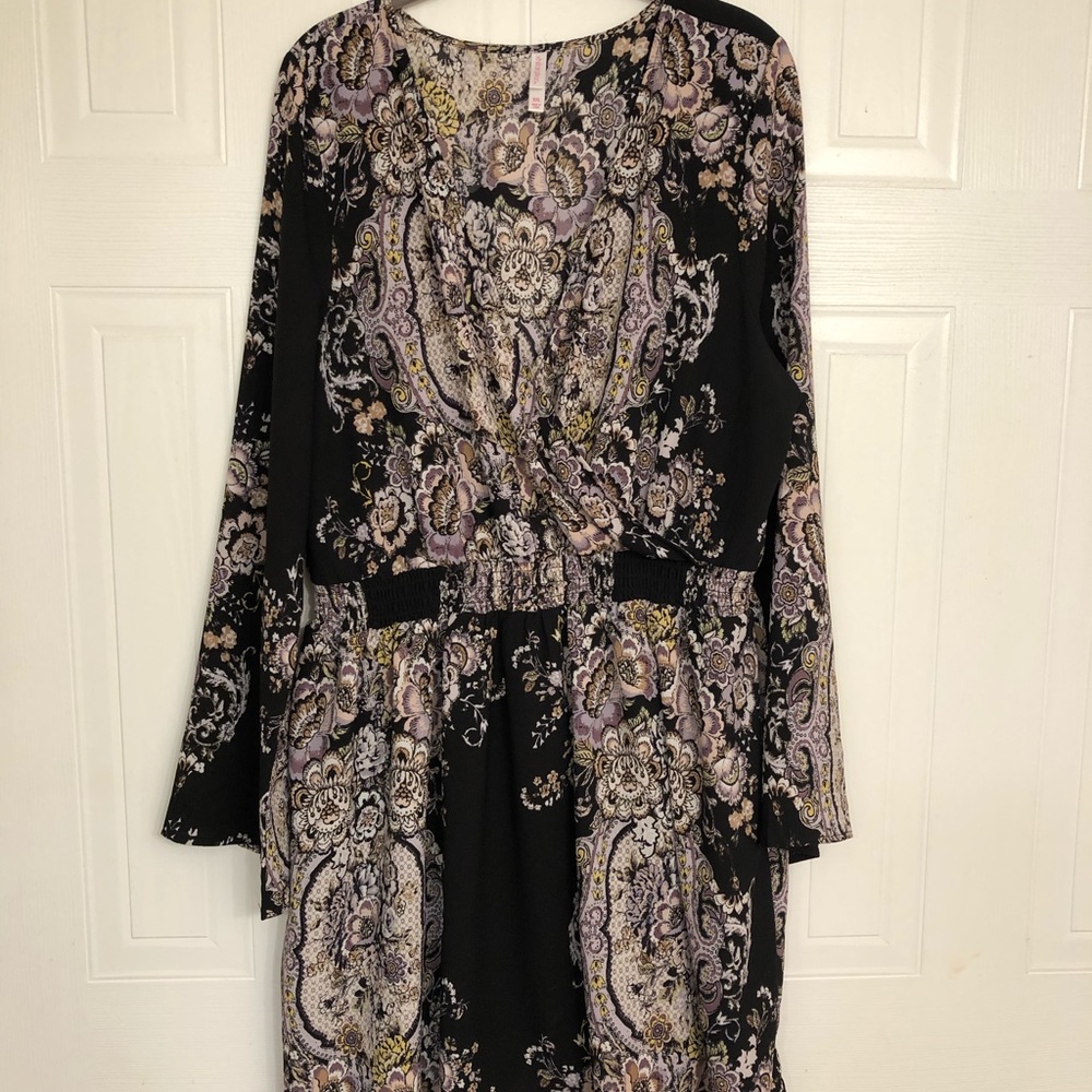 Xhilaration Black and Floral Knee Length Dress